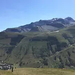 Шале In Les 2 Alpes With Panoramic Views Ле дез Альп