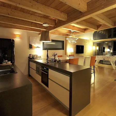 In Les 2 Alpes With Panoramic Views