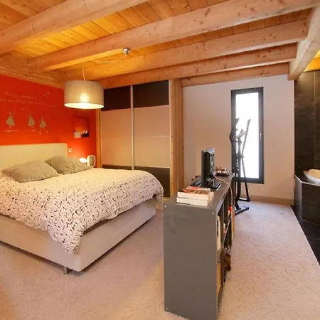 In Les 2 Alpes With Panoramic Views Les Deux Alpes