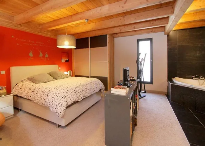 In Les 2 Alpes With Panoramic Views Les Deux Alpes